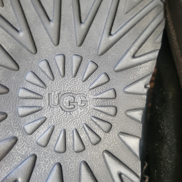 UGG Women Size 5 Tasman Black Slippers - Picture 8 of 9